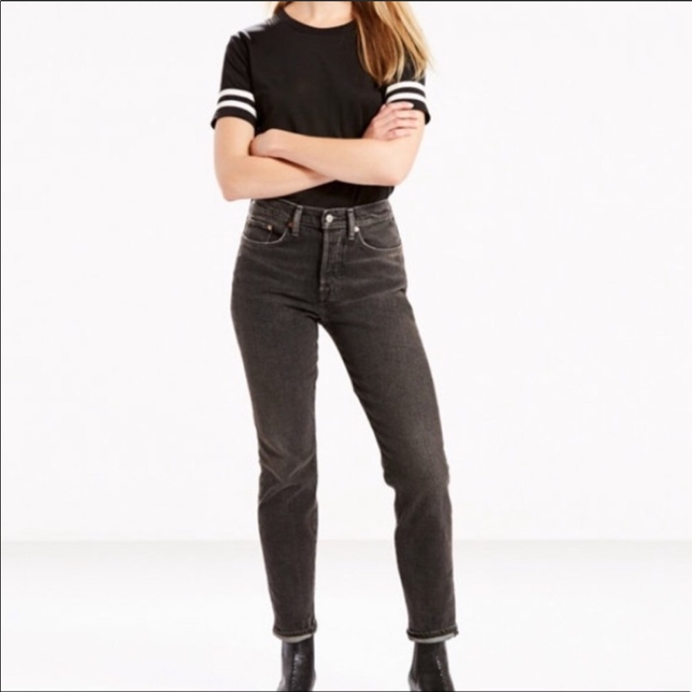 Levi’s Wedgie Fit in Deedee NEW